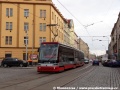 Vůz Škoda 15T ev.č.9229 vypravený na linku 11 opustil zastávku Horky a Nuselské ulicí míří ke křižovatce Vladimírova. | 21.2.2012