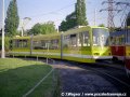 Vůz Astra ev.č.301 vypravený na vložené pořadí linky 17 manipuluje na vnitřní koleji smyčky Sídliště Ďáblice | červen 1999