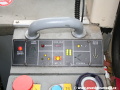 Panel složený ze světelných diod umístěný v čele panelu instruktora umožňujícího simulovat na voze některé závady, zobrazuje provozní režimy vykonávané žákem - řidičem, jako např.navolený směr jízdy, použití zvonce atp. | 7.10.2008