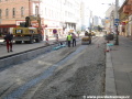 Zřizování nových podkladních vrstev tramvajové tratě. | 29.3.2011